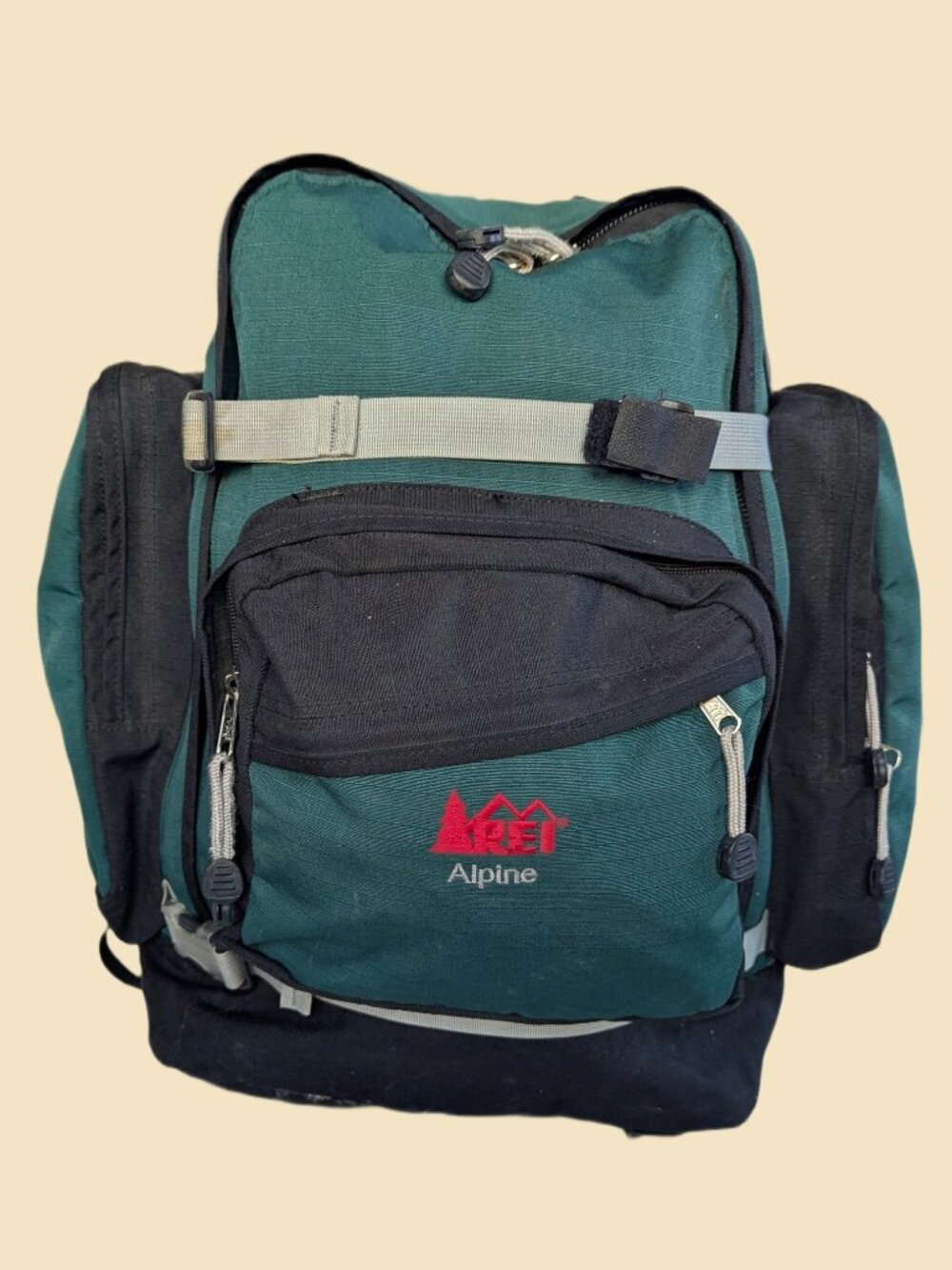 Vintage 1990s REI Alpine hiking backpack in green and black